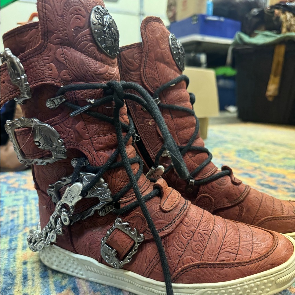New Rock Gothic Platform Boots – Size 7 / 7.5